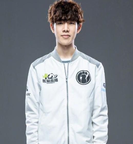 恰到好处 Valve发布针对BUG烟的紧急热修