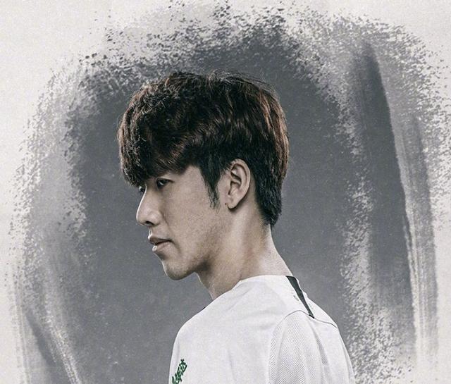 资讯排位赛沙漠上分技巧，主播这些细节操作