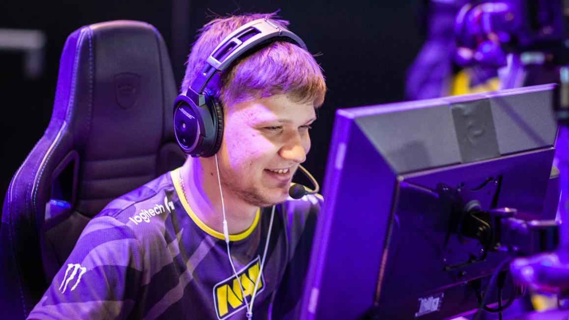 Spinx 被放置在 Vitality 的替补席上;