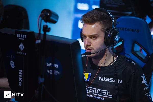 pain 替换 dgt 和 dav1deuS