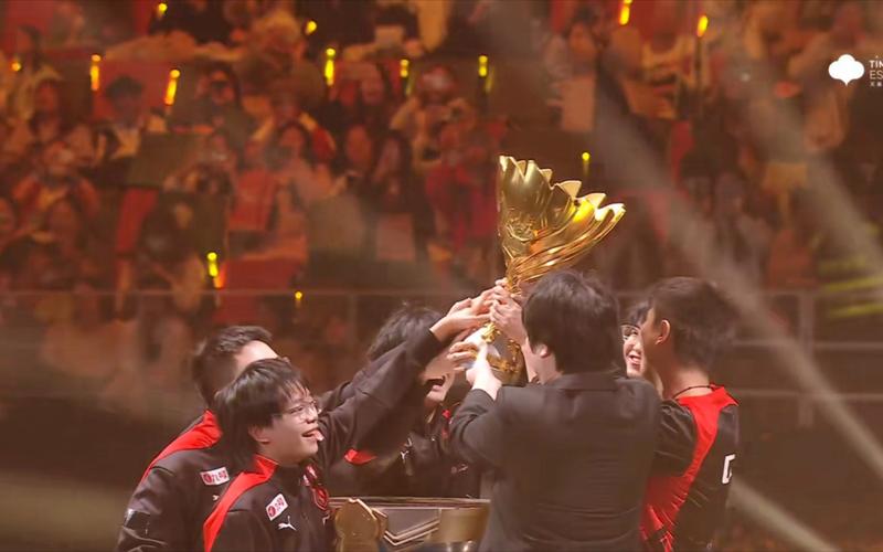 Dota2马桶哥采访： Liquid永远是你的家